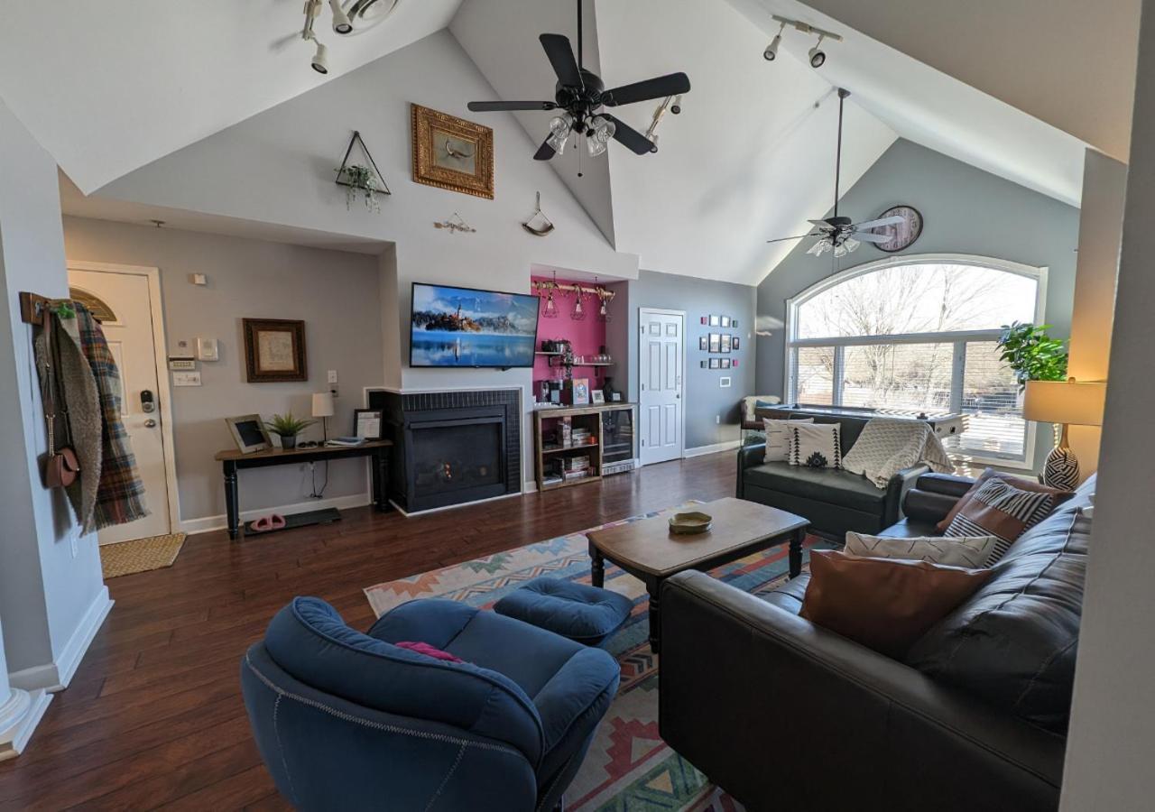 Relaxing Condo On The River - New Air Hockey Table Pigeon Forge Luaran gambar